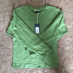 NWT UNIVERSAL THREAD KNIT TEE